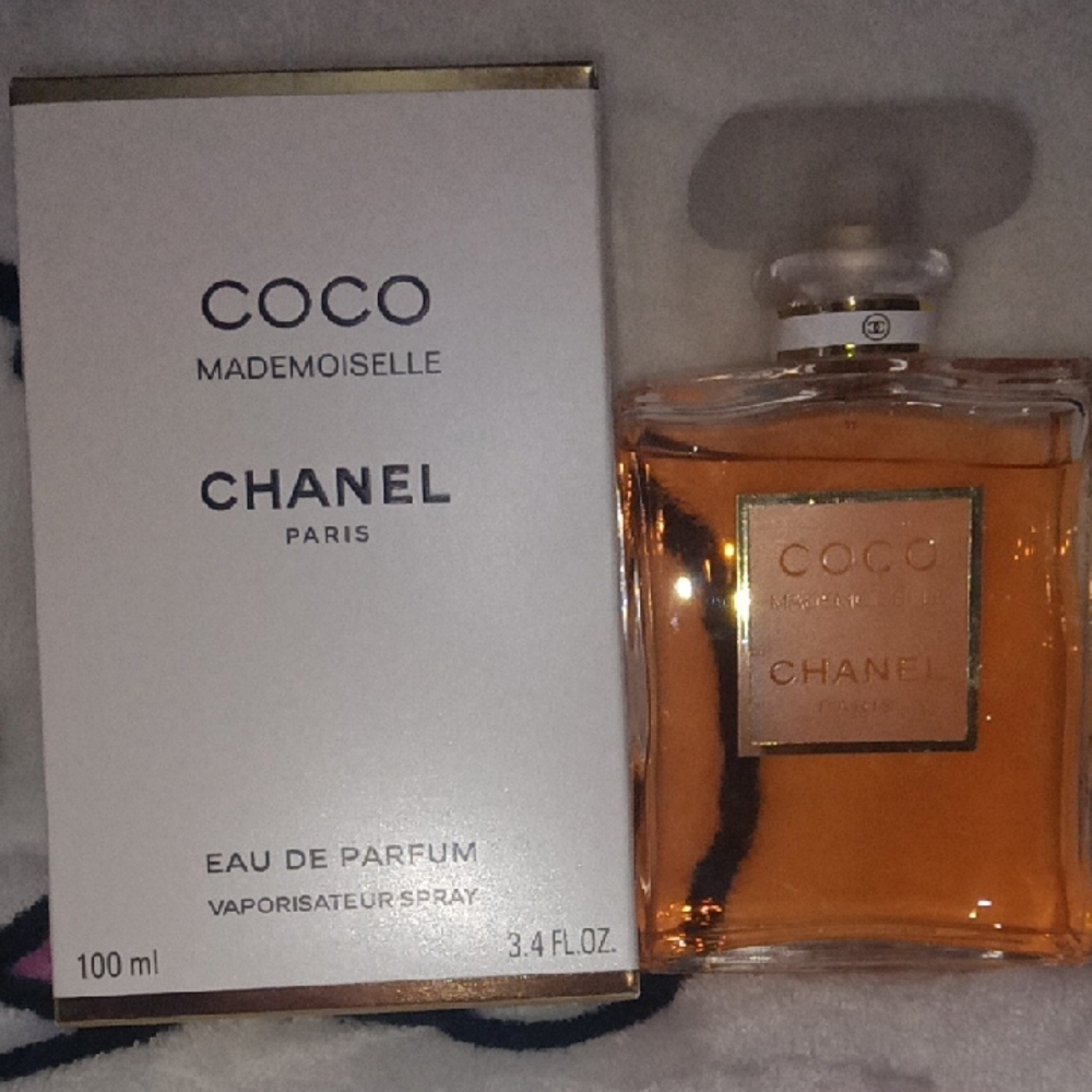 CHANEL Coco Mademoiselle Perfume with Gold Accents